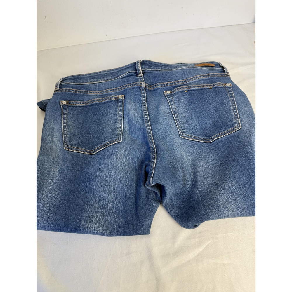 Anthropologie Pilcro Womens Blue Patched Whiskering Denim Parallel Jeans 32 - Picture 2 of 11